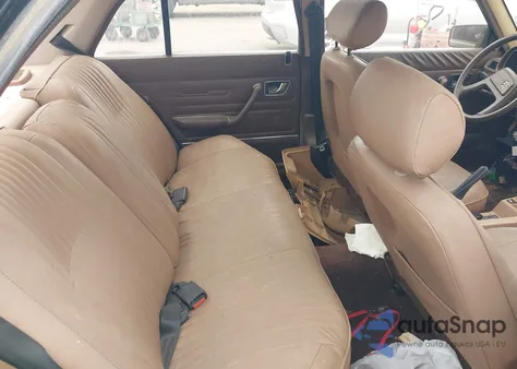 1983 Peugeot 505 z USA, uszkodzony, nr VIN VF3BA11F9DS338978